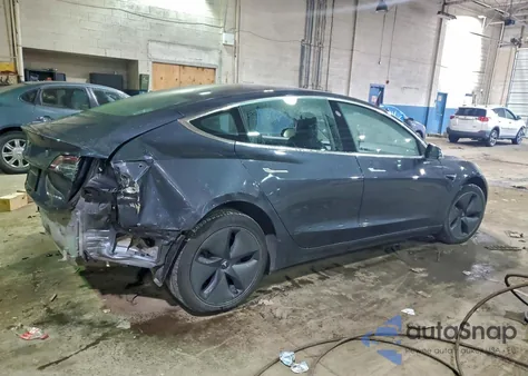 2020 Tesla Model 3 z USA, uszkodzony, nr VIN 5YJ3E1EB5LF635610